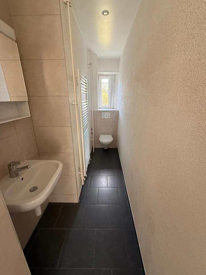 Charmantes 3-Zimmer-Wohnung im Herzen von La Chaux-de-Fonds – Foto 9 von 14