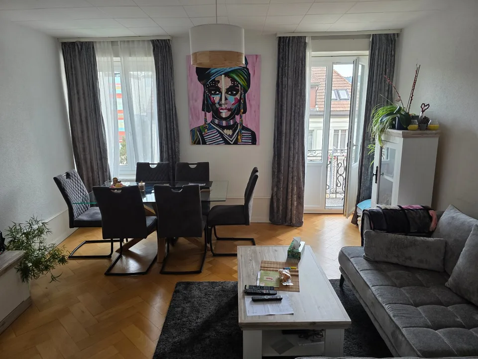 Incantevole appartamento di 3 locali ristrutturato con balcone – La Chaux-de-Fonds – foto 8 di 17