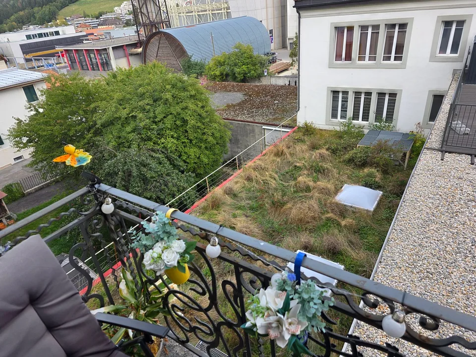 Incantevole appartamento di 3 locali ristrutturato con balcone – La Chaux-de-Fonds – foto 9 di 17
