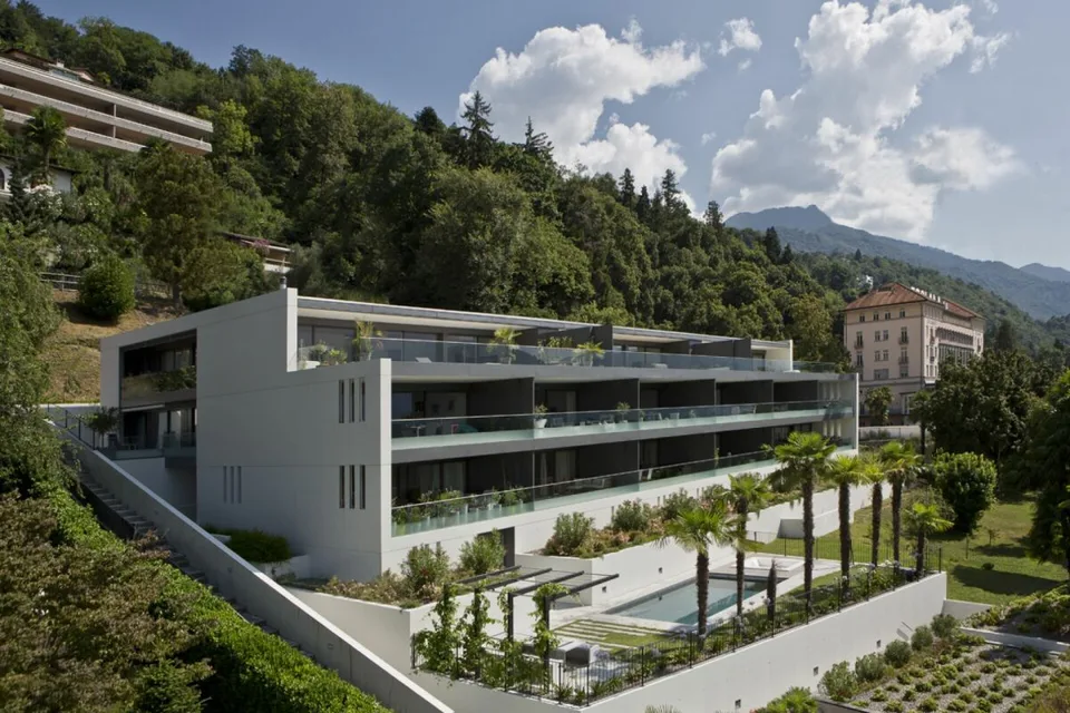 Appartamento di lusso con 2,5 locali e vista lago, grande terrazza soleggiata, piscina e area benessere – foto 11 di 11