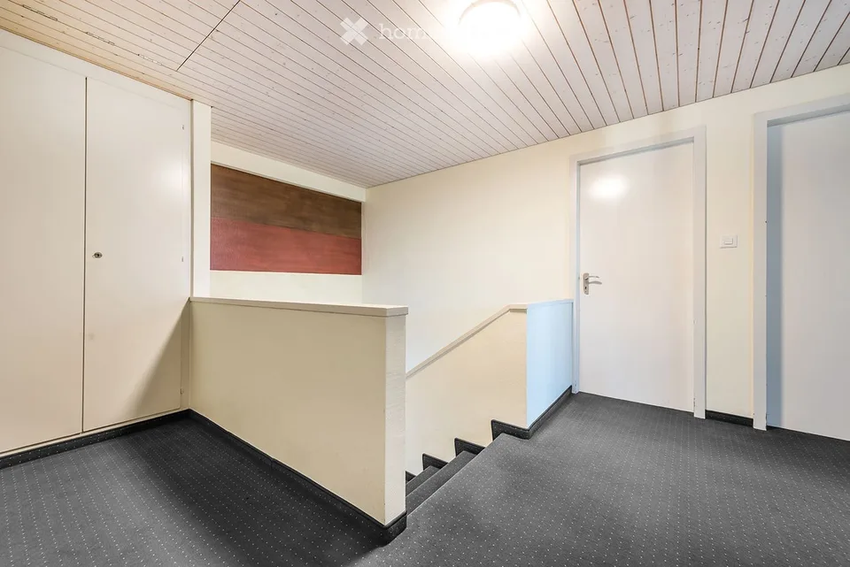 Habiter avec beaucoup d'espace et un jardin – maison unifamiliale de 7,5 pièces à Wil – photo 20 sur 22