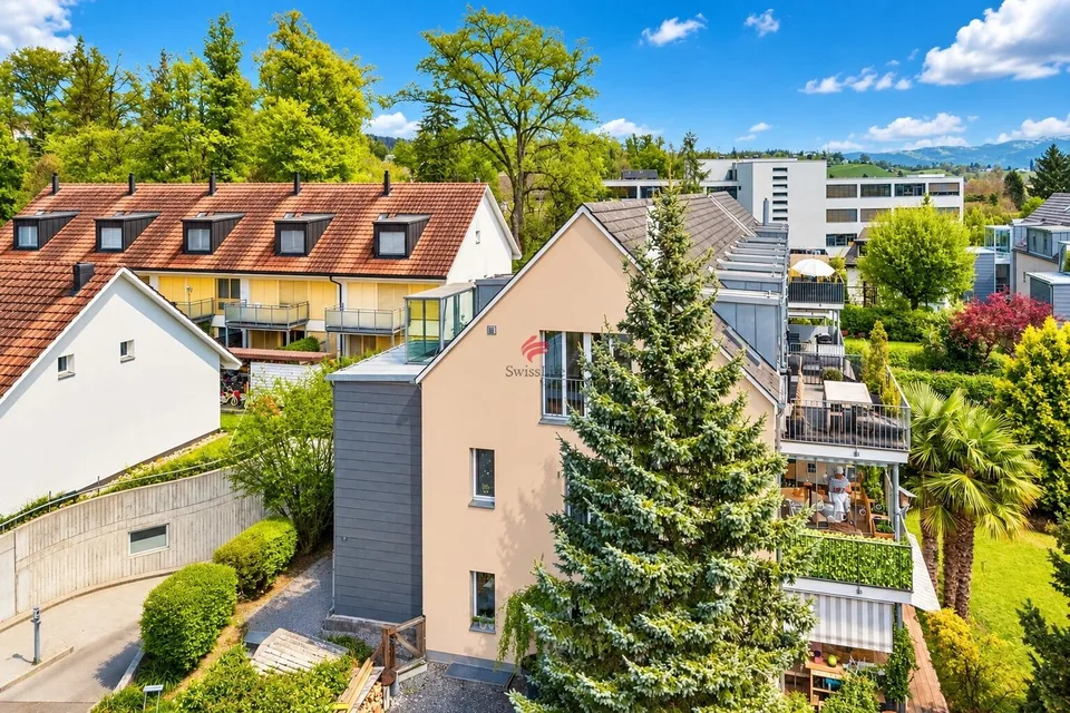 Appartamento attico esclusivo con vista lontana e terrazza – foto 4 di 12