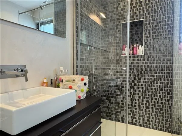 Comano: Villa mit 6 Räumen – Foto 11 von 13