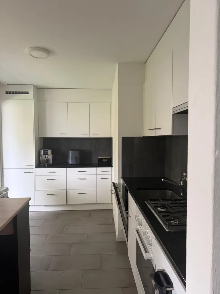 In affitto! Bell'appartamento di 4 locali in un ambiente familiare, all'ingresso di Sion! – foto 4 di 13