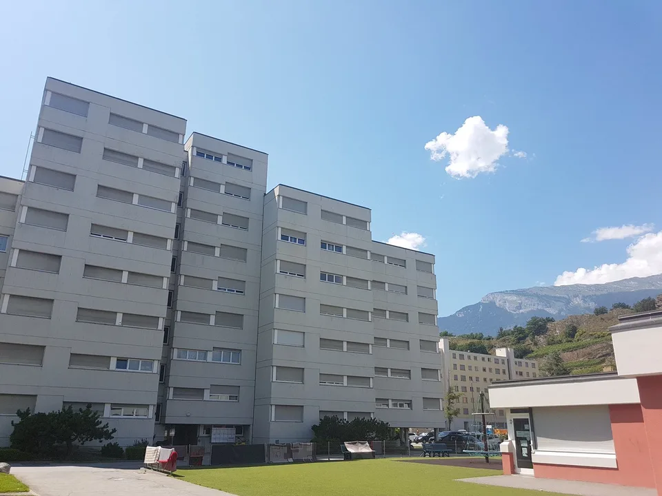 In affitto! Bell'appartamento di 4 locali in un ambiente familiare, all'ingresso di Sion! – foto 13 di 13