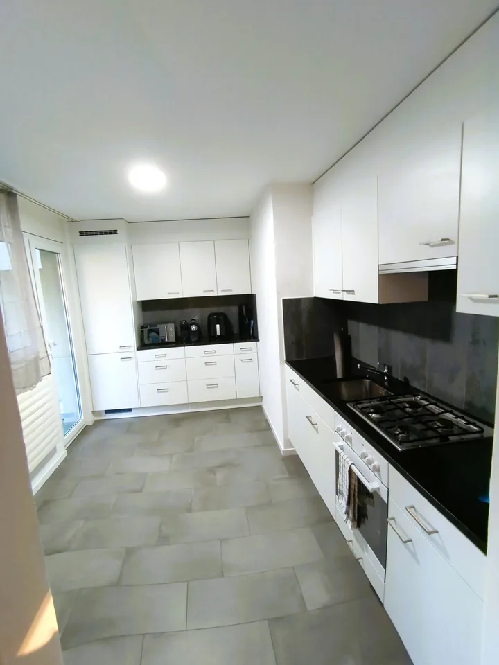 In affitto! Bell'appartamento di 4 locali in un ambiente familiare, all'ingresso di Sion! – foto 5 di 13