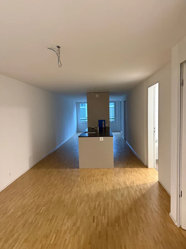 Appartement moderne 2.5 pièces à Zollikofen – Nouveau bâtiment avec balcon et parking souterrain – photo 3 sur 12