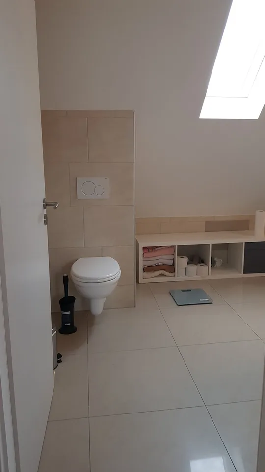 Beautiful 2.5-room attic apartment in a small 3-family house for rent – photo 12 of 13