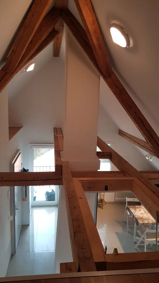 Beautiful 2.5-room attic apartment in a small 3-family house for rent – photo 6 of 13