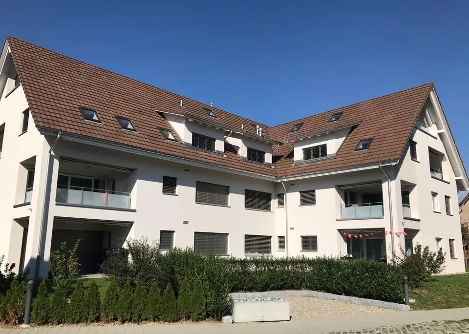Moderne Dachwohnung im Grünen ! – Foto 12 von 13