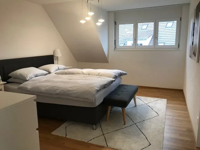 Moderne Dachwohnung im Grünen ! – Foto 6 von 13