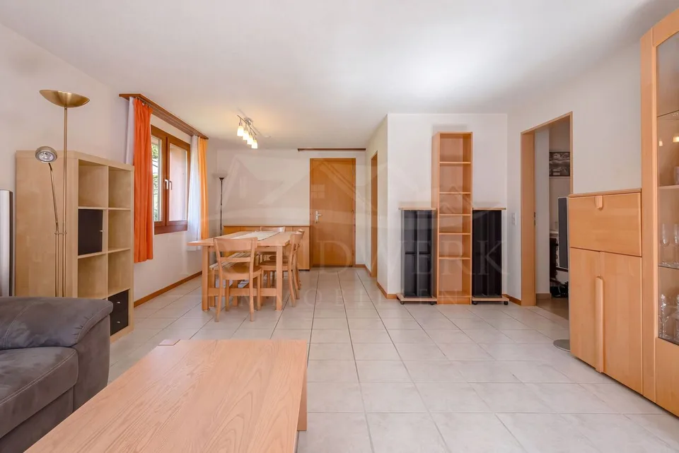 Naturnahes 7½-Zimmer-Zweifamilienhaus im ruhigen Saland – photo 13 of 13