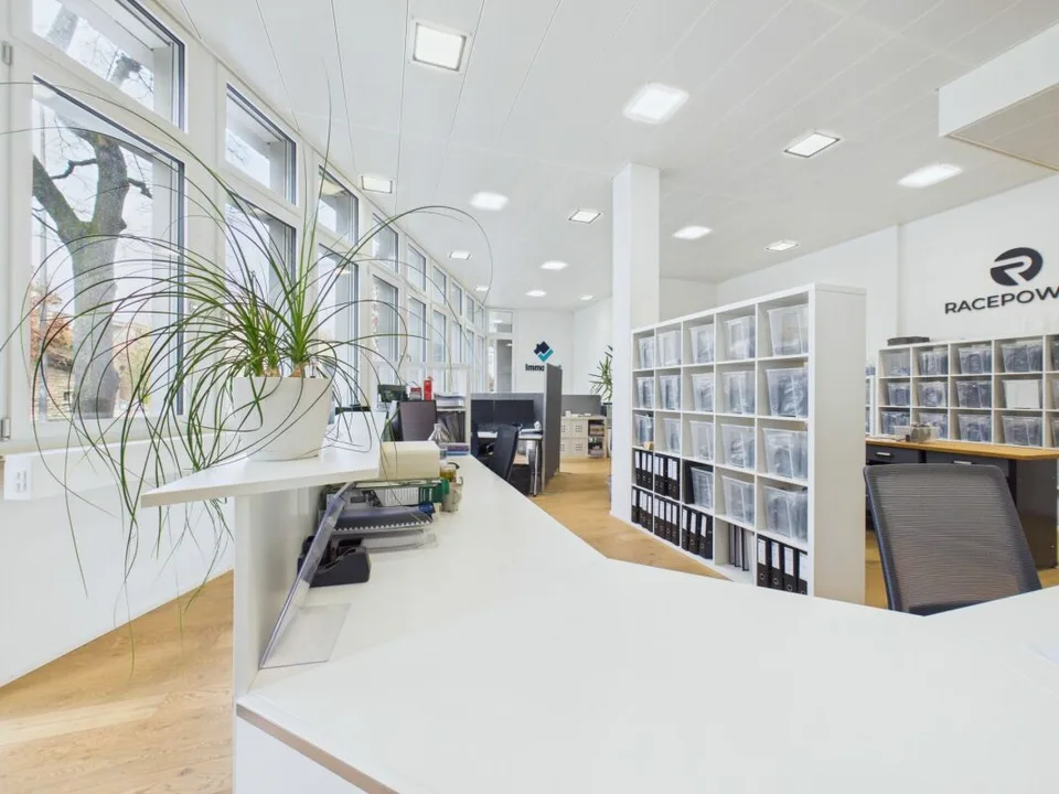 Modern Office Space at Berninaplatz – photo 5 of 12