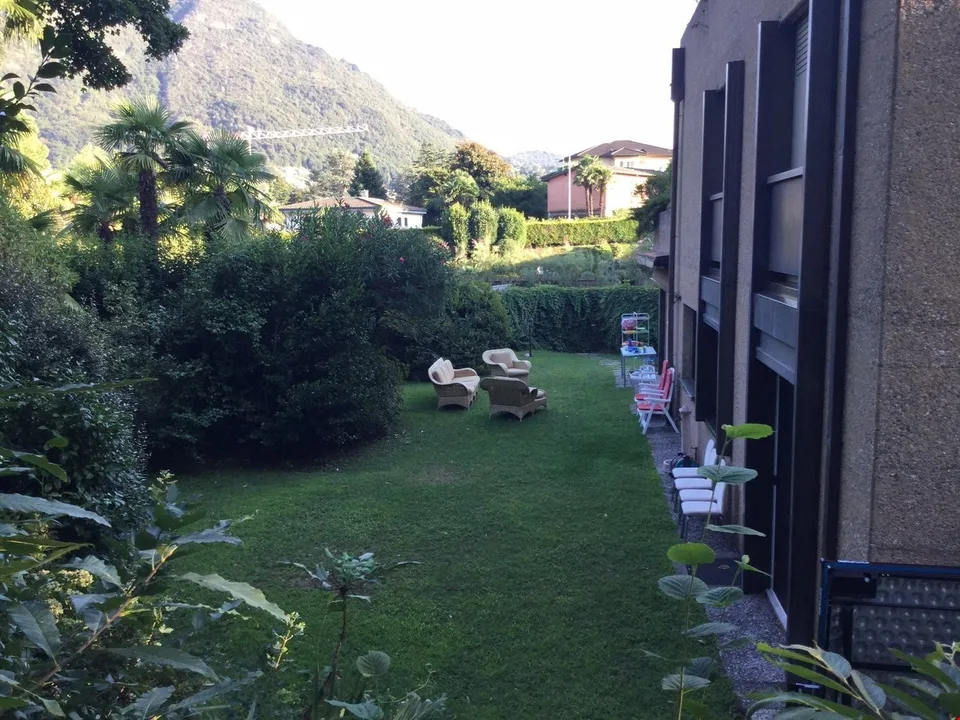 Appartamento arredato di 5,5 locali con giardino privato – Foto 2 von 17