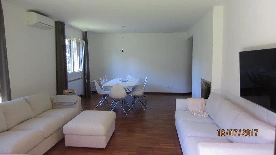 Appartamento arredato di 5,5 locali con giardino privato – Foto 7 von 17