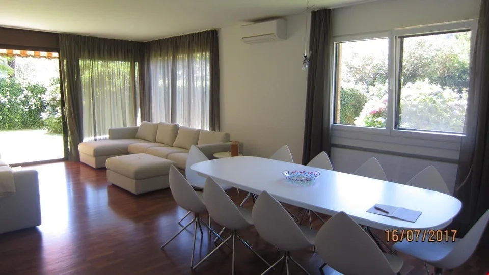 Appartamento arredato di 5,5 locali con giardino privato – Foto 5 von 17
