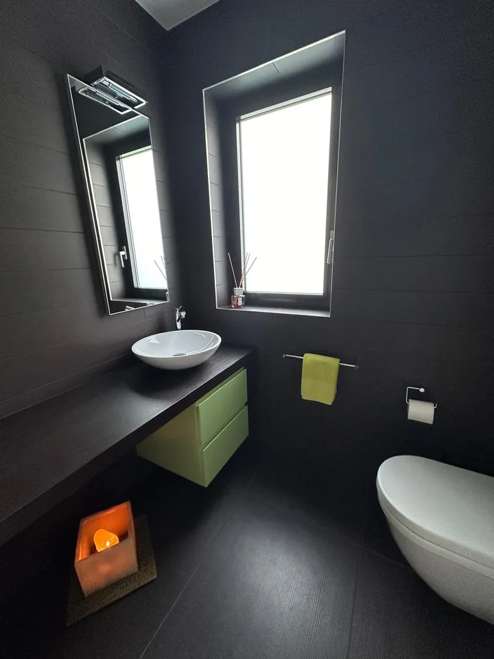 Elegante appartamento di 5 locali a Davesco-Soragno con grande giardino – foto 5 di 27