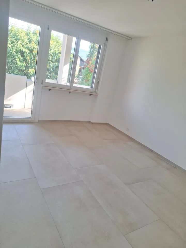 Helle 3.5-Zimmer-Wohnung mit 2 Balkone – Foto 10 von 16
