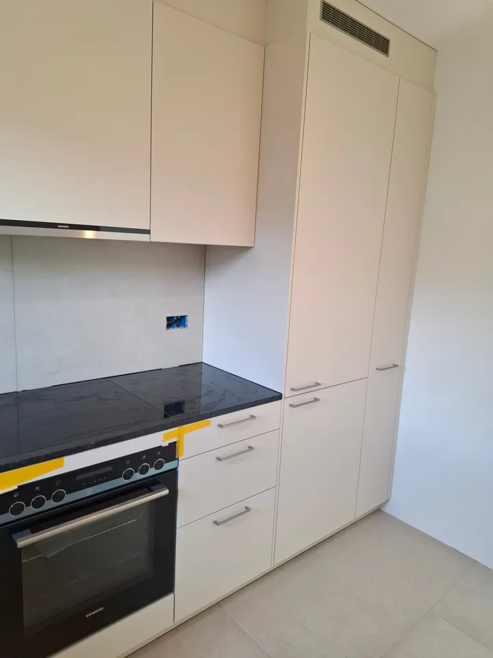 Helle 3.5-Zimmer-Wohnung mit 2 Balkone – Foto 2 von 16