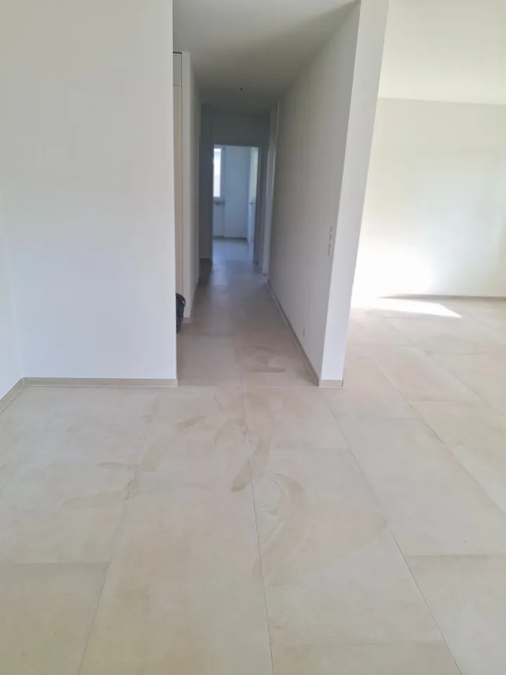 Helle 3.5-Zimmer-Wohnung mit 2 Balkone – Foto 8 von 16