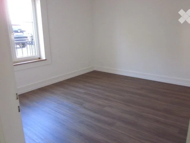 Zu vermieten 3-Zimmer-Wohnung komplett renoviert – Foto 3 von 5