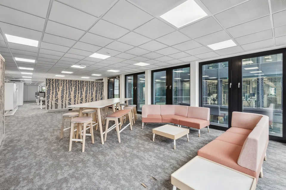 Ihre moderne Bürofläche in Gehdistanz zum Bahnhof Stettbach! – Foto 5 von 11