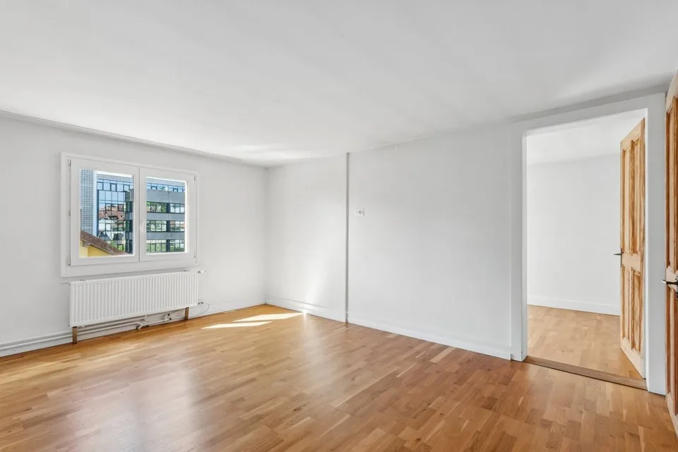 10 Zimmer Reihenfamilienhaus in Fribourg – Foto 23 von 26