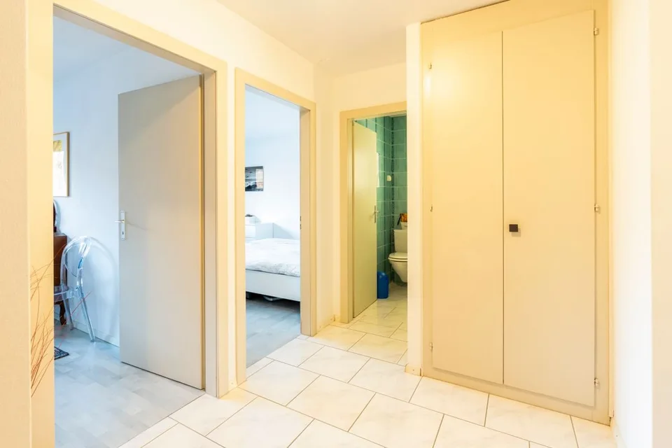 Helles 3,5-Zimmer-Apartment mit Balkon in La Tour-de-Peilz – Foto 7 von 8