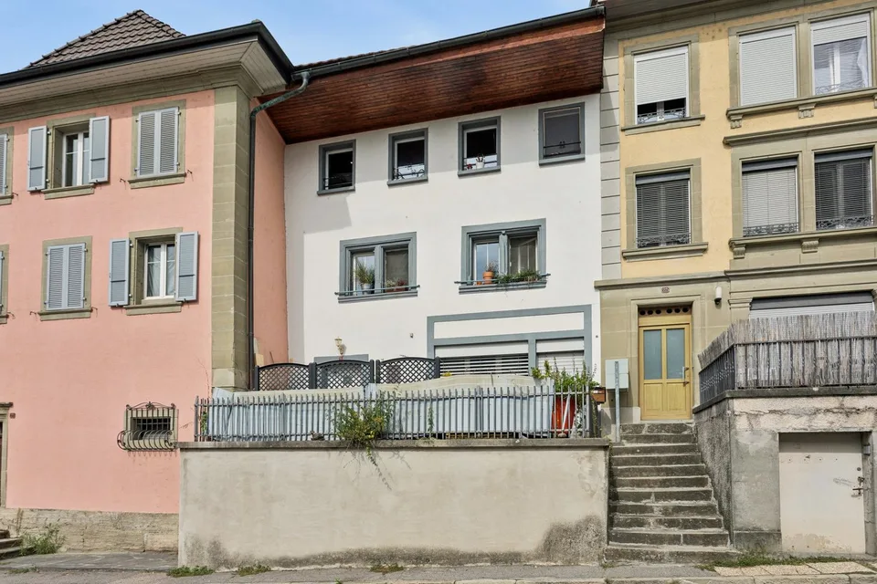 Immeuble de rendement de 3 appartements et un grand jardin – photo 2 sur 12