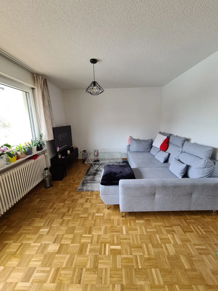Totalsanierte 2.5-Zimmerwohnung in Seenähe – Foto 3 von 6
