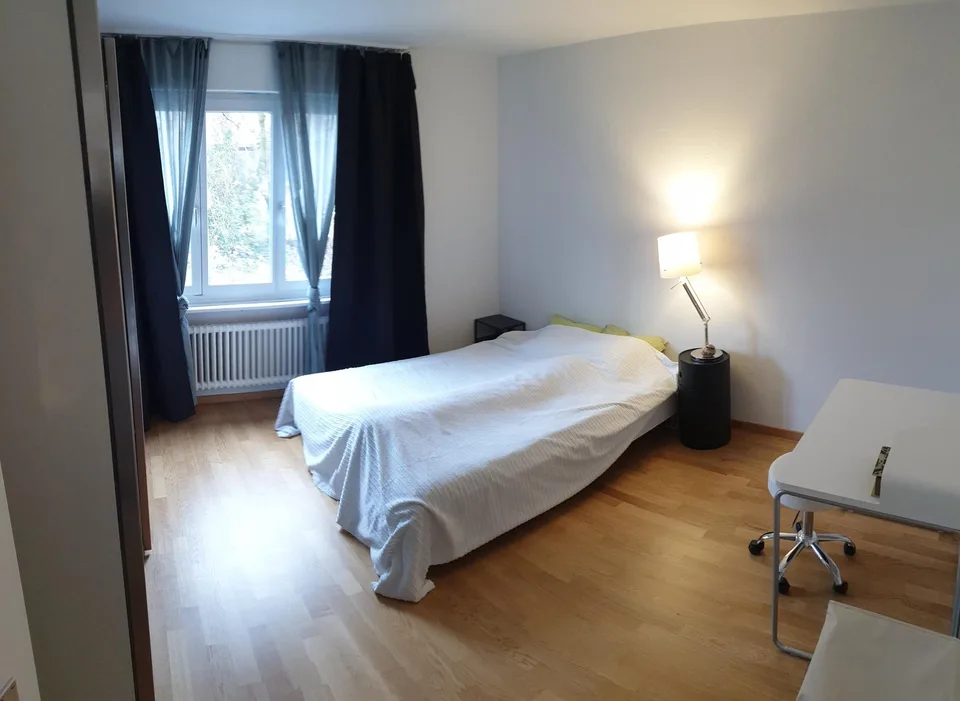 Totalsanierte 2.5-Zimmerwohnung in Seenähe – Foto 4 von 6