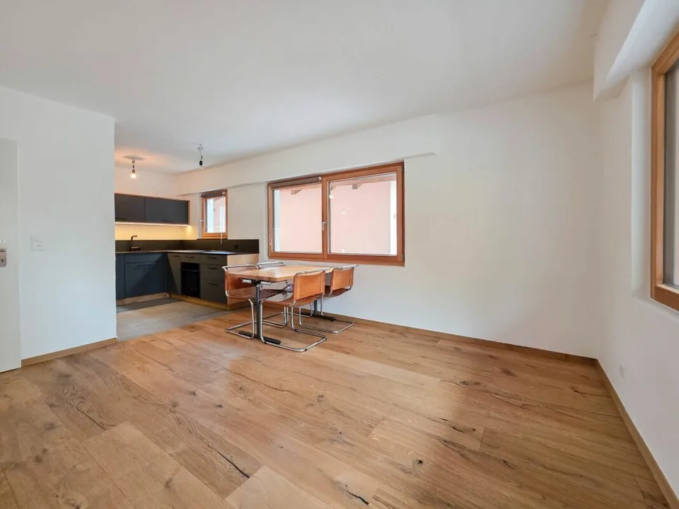 Renovierte 2½-Zimmer-Ferienwohnung im 1. OG in nächster Nähe zu der Bergbahnstation – Foto 4 von 10