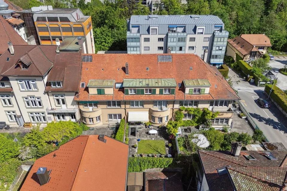 Friburgo - Casa di città del 1932 con giardino a sud, a 500 m dalla stazione – foto 12 di 13