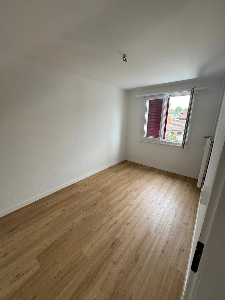 Helle, charmante 4-Zimmer-Wohnung an ruhiger Lage – Foto 6 von 10