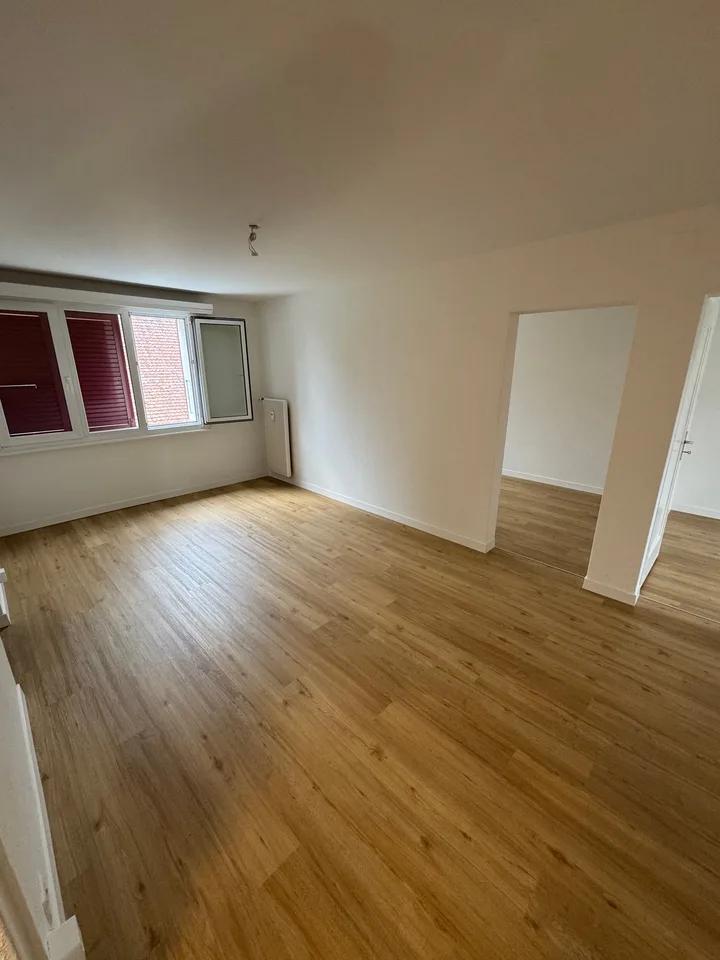 Helle, charmante 4-Zimmer-Wohnung an ruhiger Lage – Foto 4 von 10
