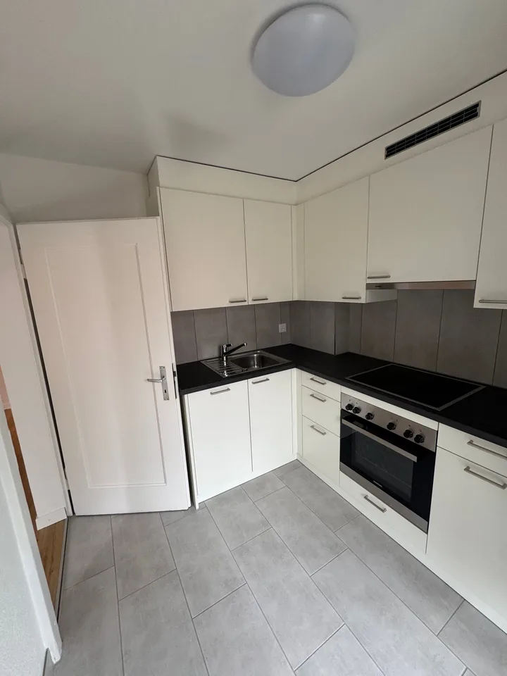 Helle, charmante 4-Zimmer-Wohnung an ruhiger Lage – Foto 9 von 10