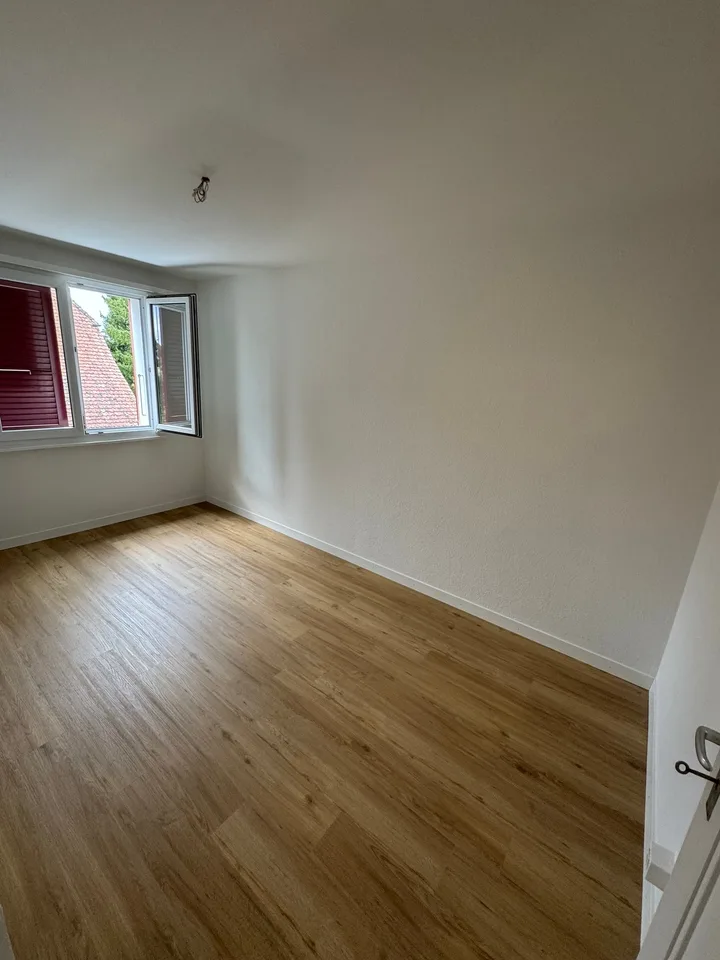 Helle, charmante 4-Zimmer-Wohnung an ruhiger Lage – Foto 5 von 10