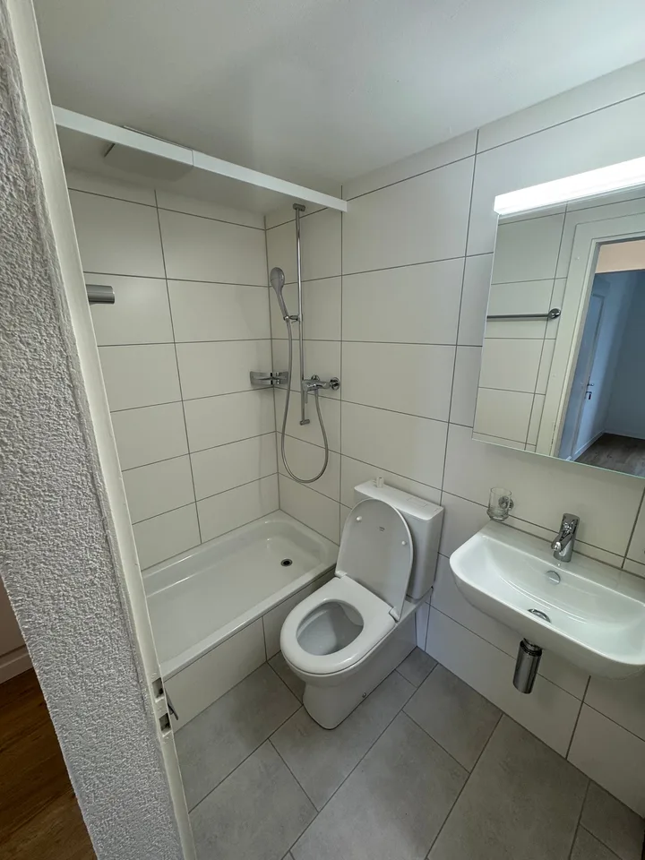 Helle, charmante 4-Zimmer-Wohnung an ruhiger Lage – Foto 2 von 10