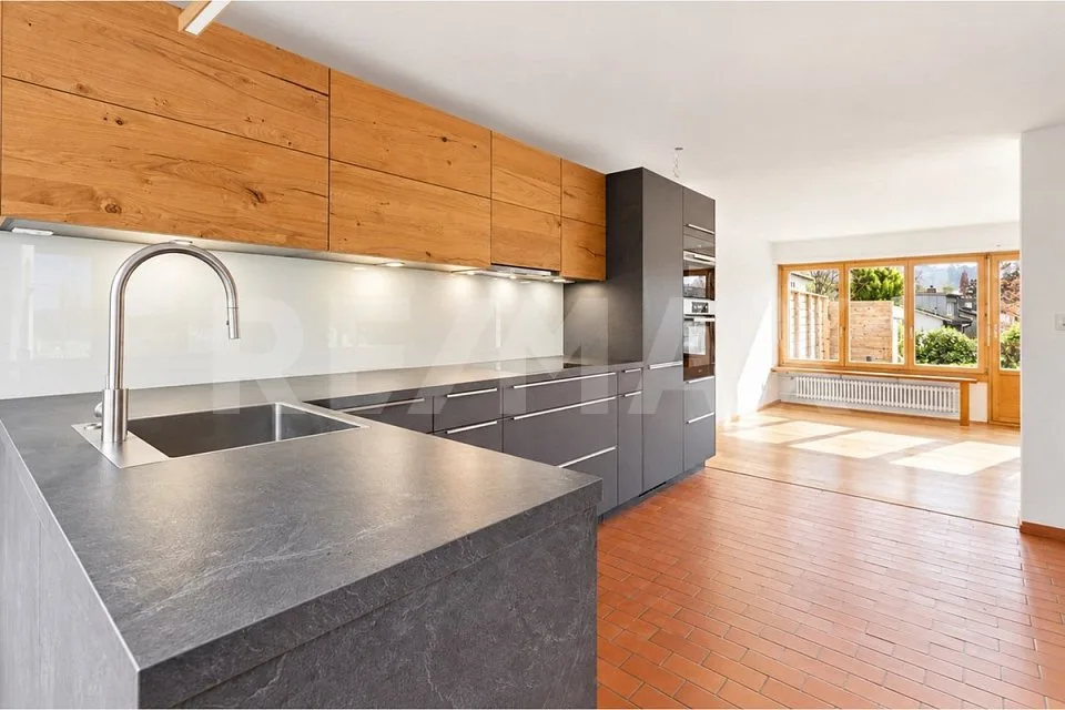 Charmantes 4.5-Zimmer-Reiheneinfamilienhaus an ruhiger Wohnlage – Foto 4 von 13
