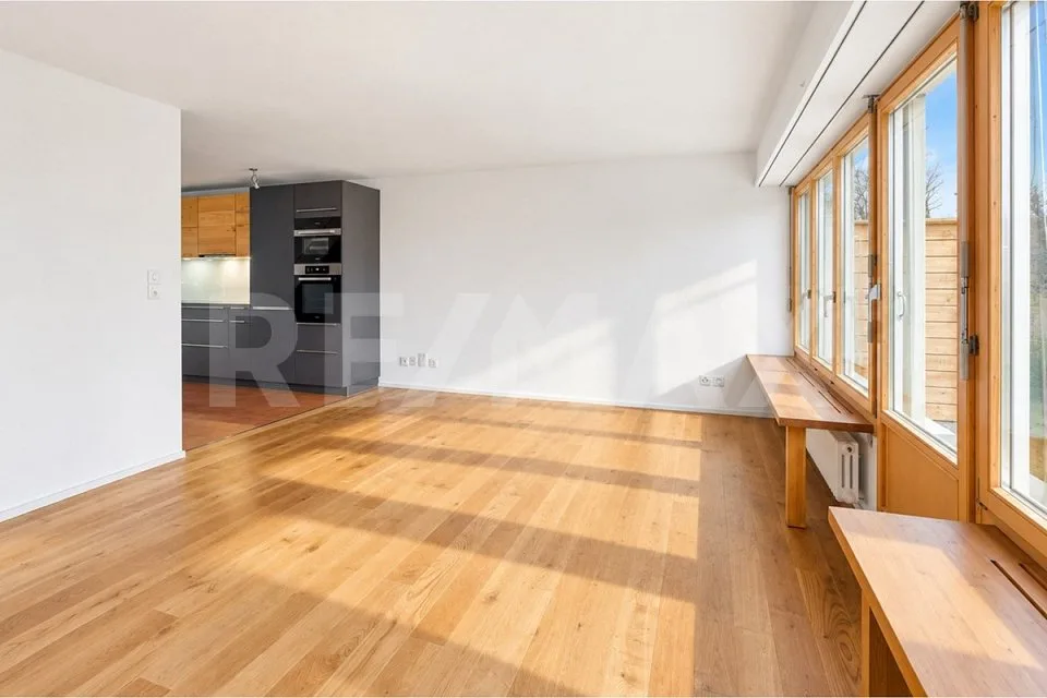 Charmantes 4.5-Zimmer-Reiheneinfamilienhaus an ruhiger Wohnlage – Foto 2 von 13