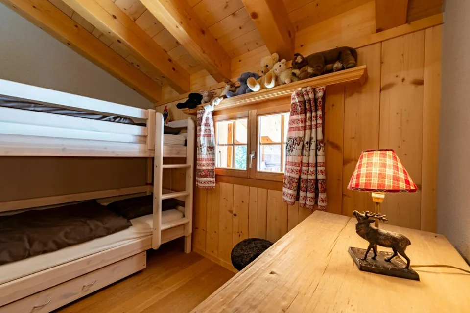 Bello chalet di 6.5 locali a Crans-Montana – foto 10 di 14