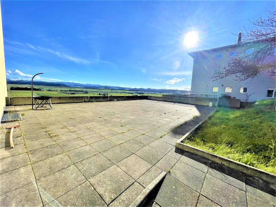 Affordable, spacious 4.5-room apartments with a slope location and a fantastic panoramic view – photo 20 of 27