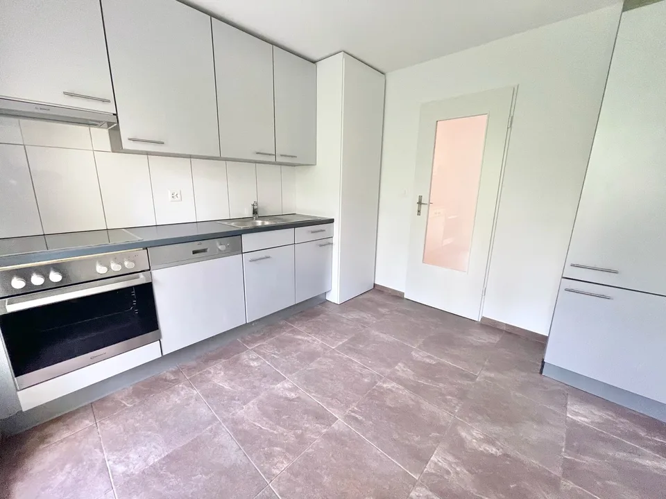 Affordable, spacious 4.5-room apartments with a slope location and a fantastic panoramic view – photo 2 of 27