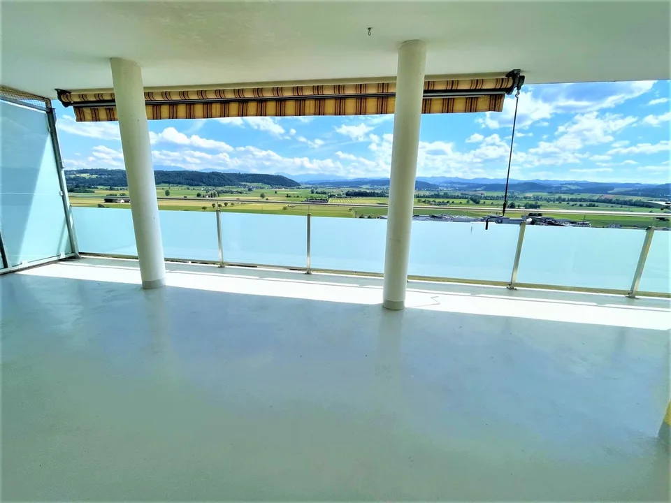 Affordable, spacious 4.5-room apartments with a slope location and a fantastic panoramic view – photo 16 of 27