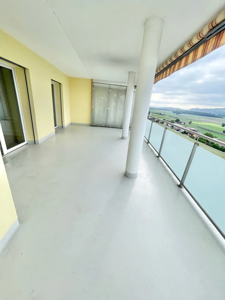 Affordable, spacious 4.5-room apartments with a slope location and a fantastic panoramic view – photo 19 of 27
