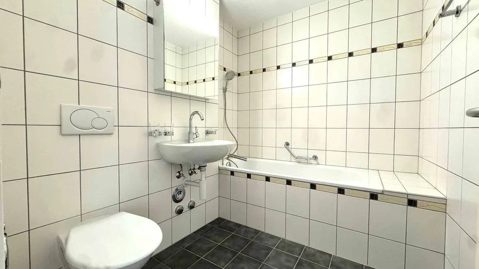 Schönes 4,5-Zimmer-Dachgeschoss mit großer Mezzanine – Foto 8 von 10