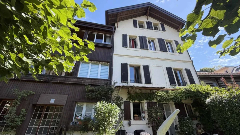 Ein charmantes Apartment in den Höhen von Montreux – Foto 2 von 10