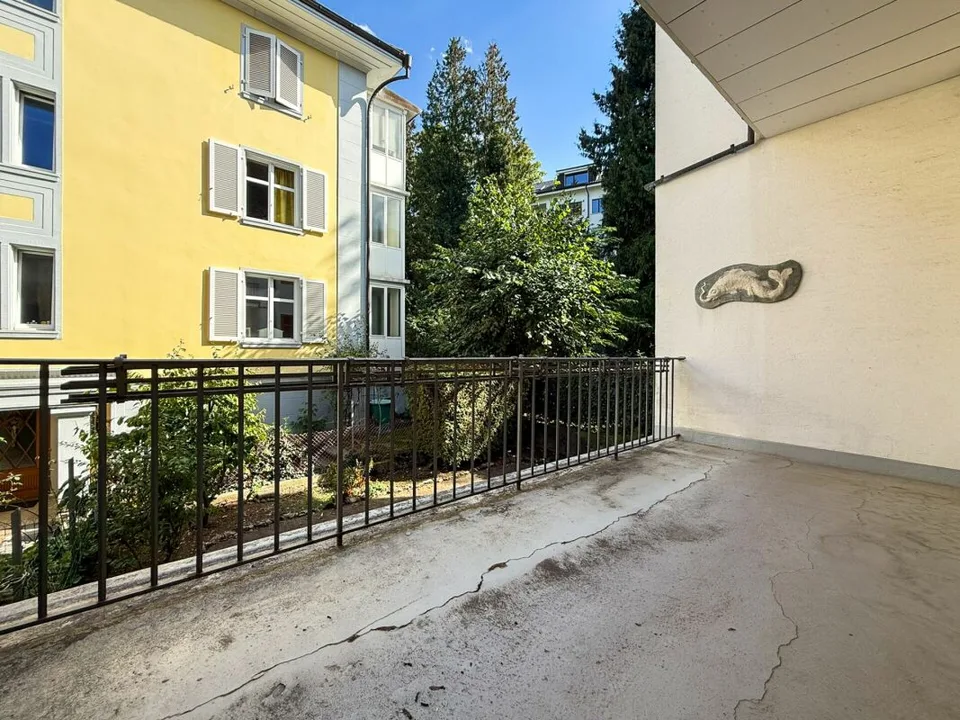 Maison de ville représentative de 250m2 à Gundeli – photo 11 sur 12