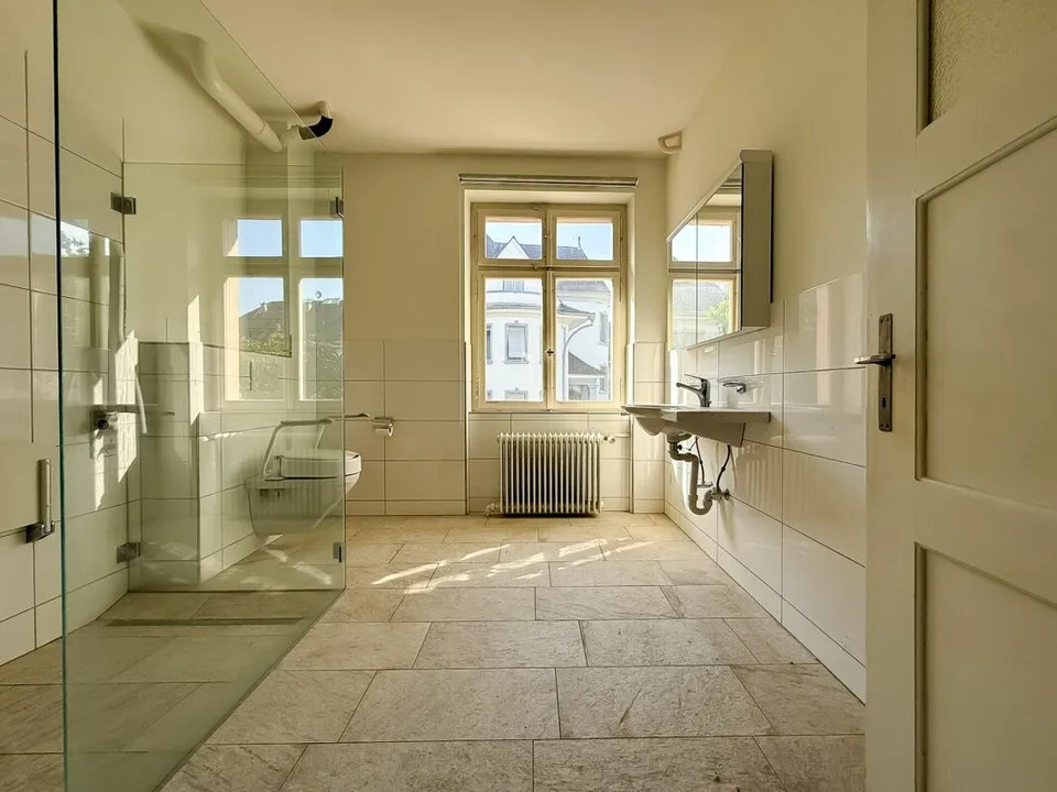Maison de ville représentative de 250m2 à Gundeli – photo 8 sur 12