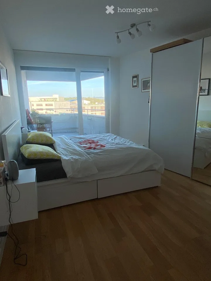 Furnished 2.5-room apartment in Bern-Brünnen for subletting – photo 4 of 5